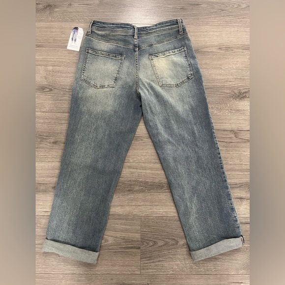 Time and Tru Women's Boyfriend Jeans in Light Blue - Picture 2 of 3
